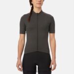 femmes nouveau maillot route bruyère anthracite 242248755 Giro